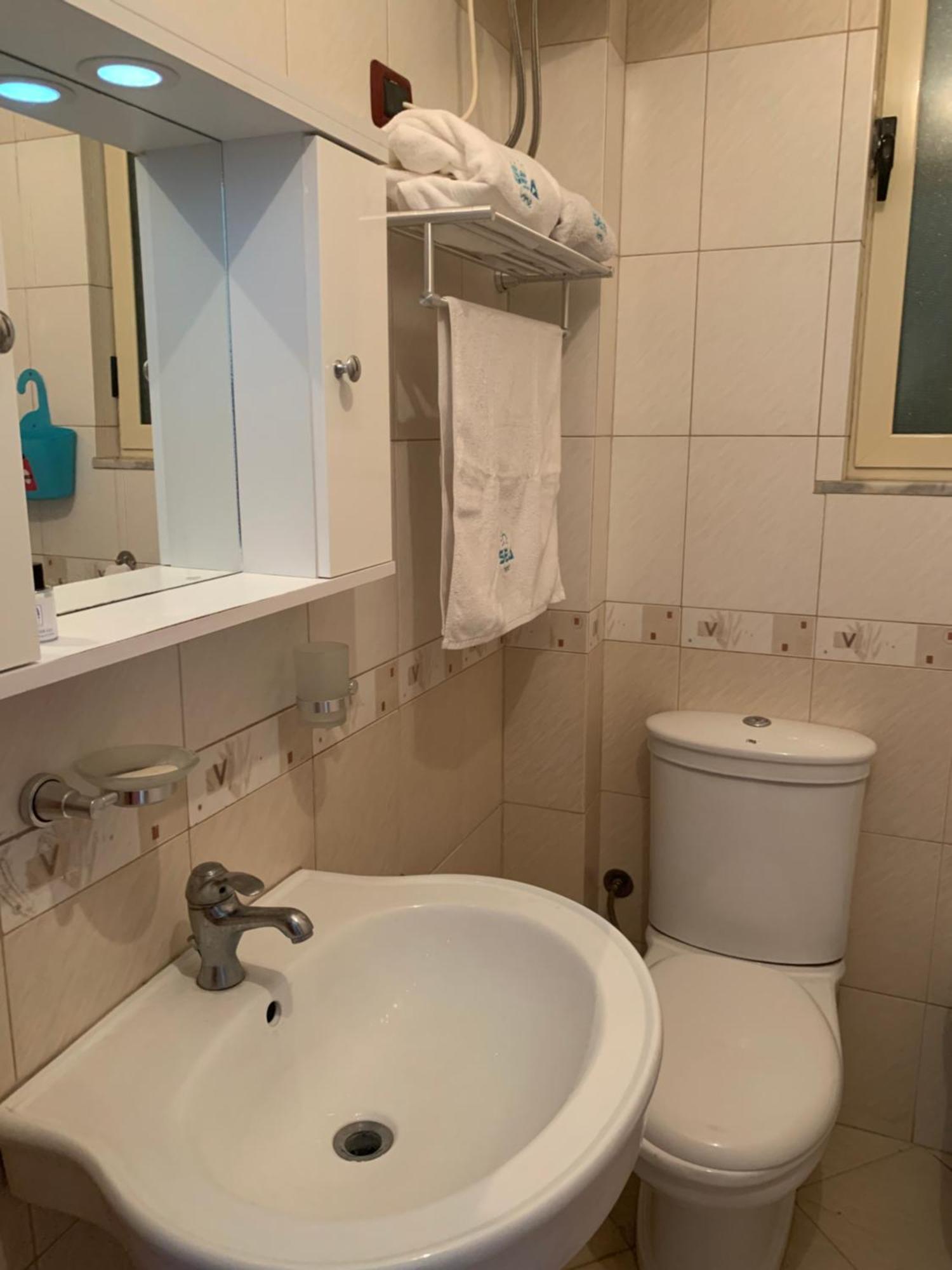 Lungomare Apartment Sea Home Avlonya Dış mekan fotoğraf